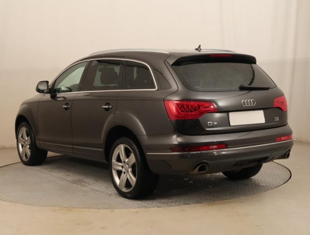 Audi Q7  3.0 TDI 