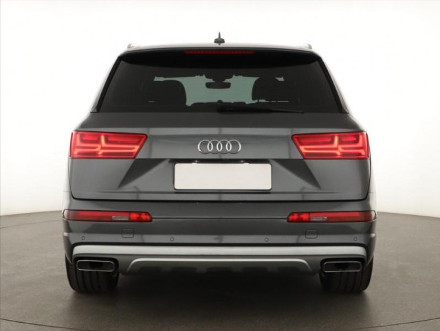 Audi Q7  50 TDI S-Line