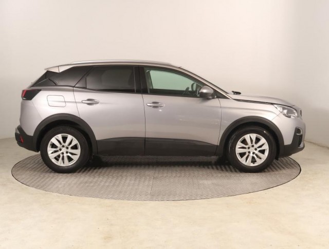 Peugeot 3008  1.5 BlueHDi 