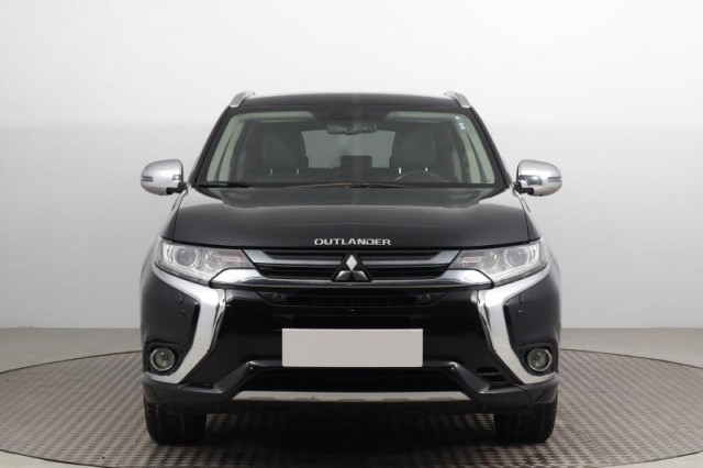 Mitsubishi Outlander  2.0 PHEV 