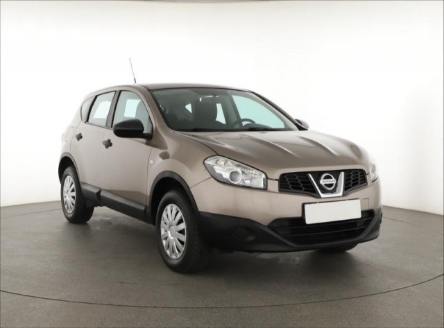 Nissan Qashqai  1.6 