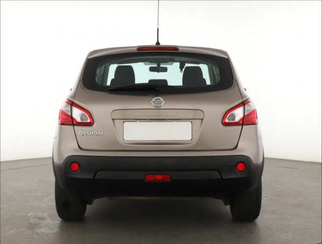 Nissan Qashqai  1.6 