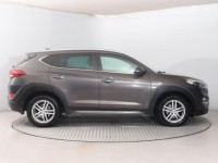 Hyundai Tucson  2.0 CRDi 