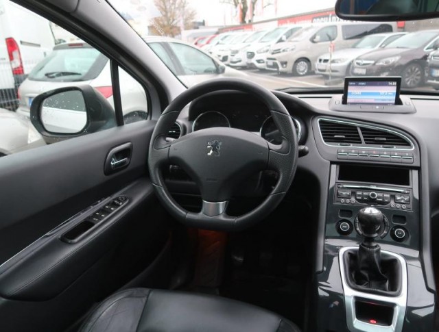 Peugeot 5008  1.6 HDi 