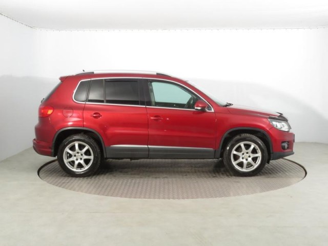 Volkswagen Tiguan  2.0 TDI 