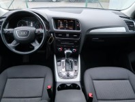 Audi Q5  2.0 TDI basis