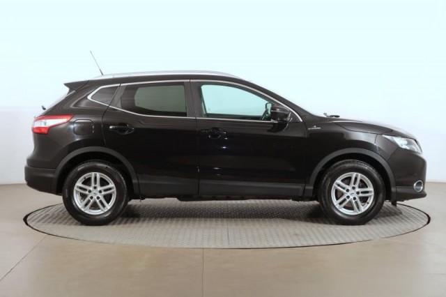 Nissan Qashqai  1.2 DIG-T 