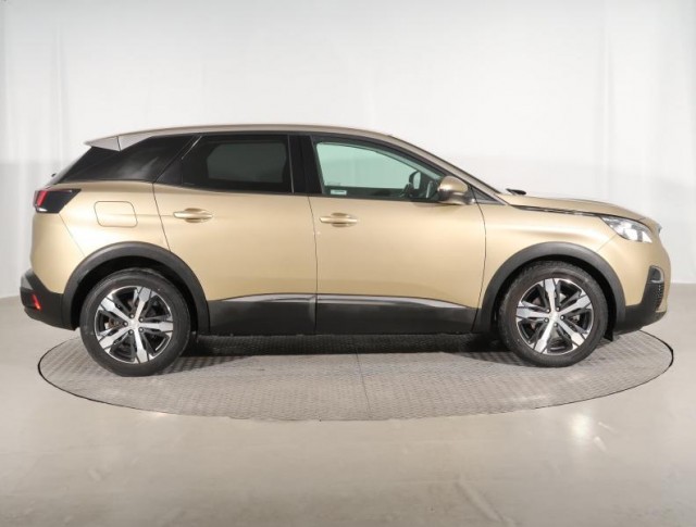 Peugeot 3008  1.2 PureTech 