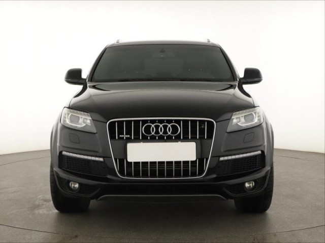 Audi Q7  3.0 TDI S-Line