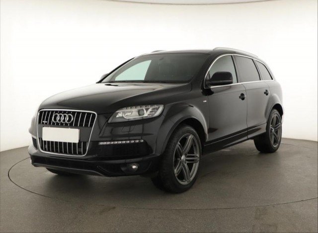 Audi Q7  3.0 TDI S-Line