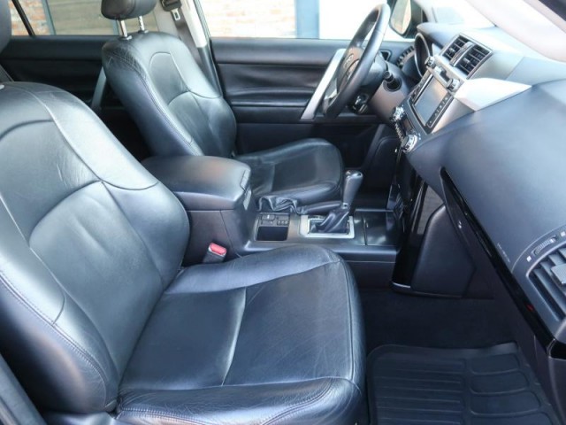 Toyota Land Cruiser  3.0 D-4D 