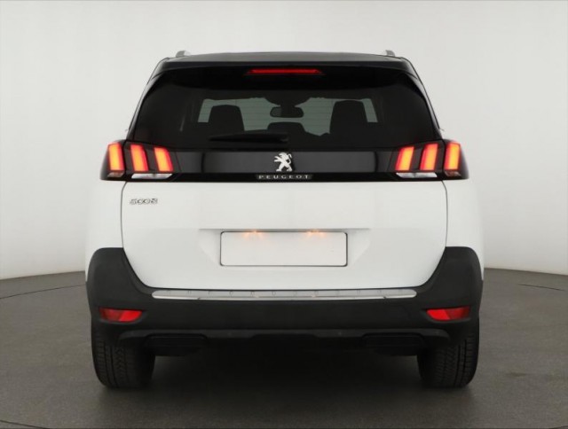 Peugeot 5008  1.6 THP 