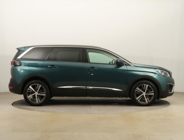 Peugeot 5008  PureTech 130 Allure