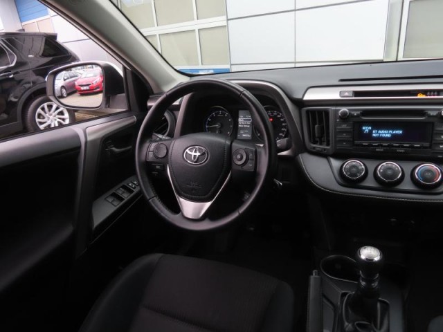 Toyota RAV 4  2.0 VVT-i 