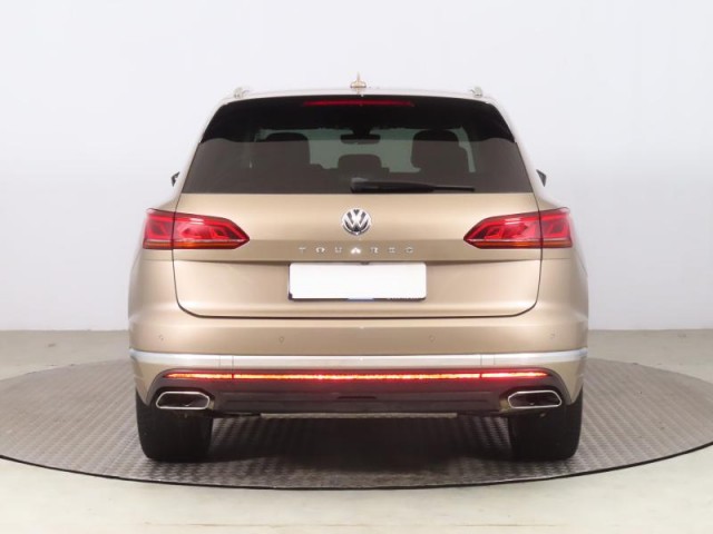 Volkswagen Touareg  3.0 TDI 