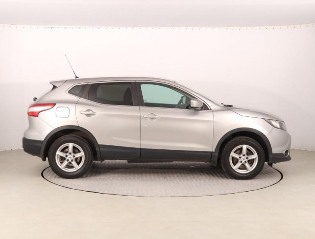 Nissan Qashqai  1.2 DIG-T 