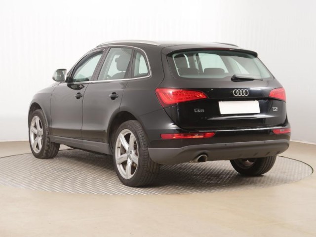 Audi Q5  2.0 TDI 