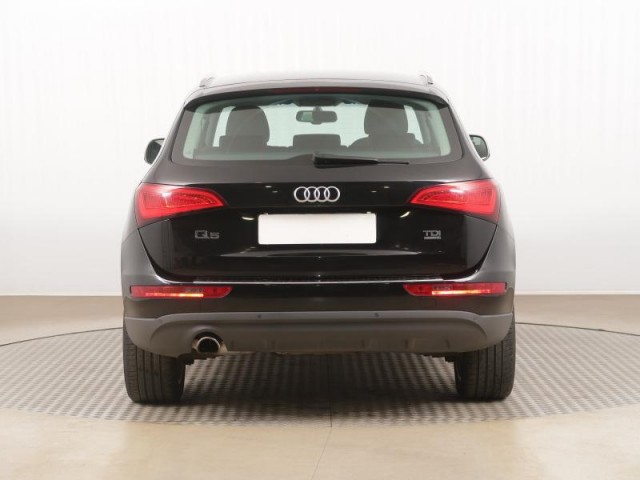 Audi Q5  2.0 TDI 