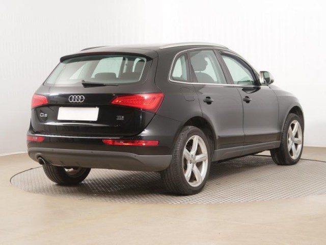 Audi Q5  2.0 TDI 