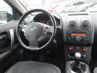 Nissan Qashqai  1.6 