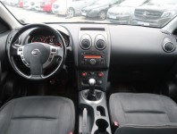 Nissan Qashqai  1.6 