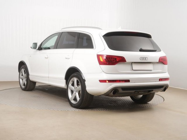 Audi Q7  3.0 TDI S-Line