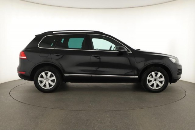 Volkswagen Touareg  3.0 TDI 