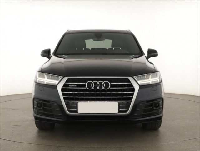 Audi Q7  3.0 TDI S-Line