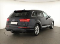 Audi Q7  3.0 TDI S-Line