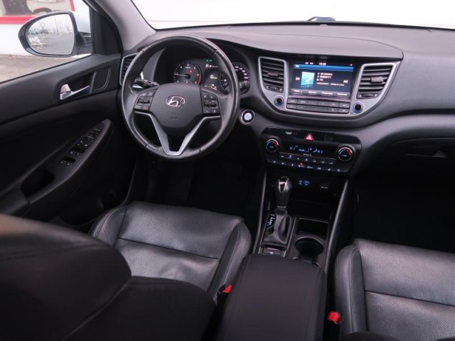 Hyundai Tucson  2.0 CRDi 