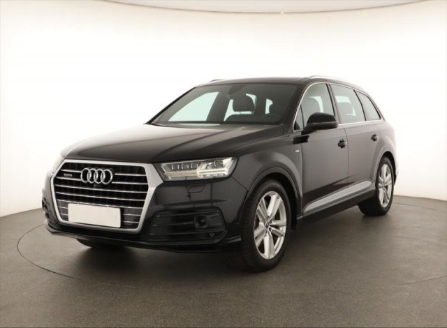 Audi Q7  3.0 TDI S-Line