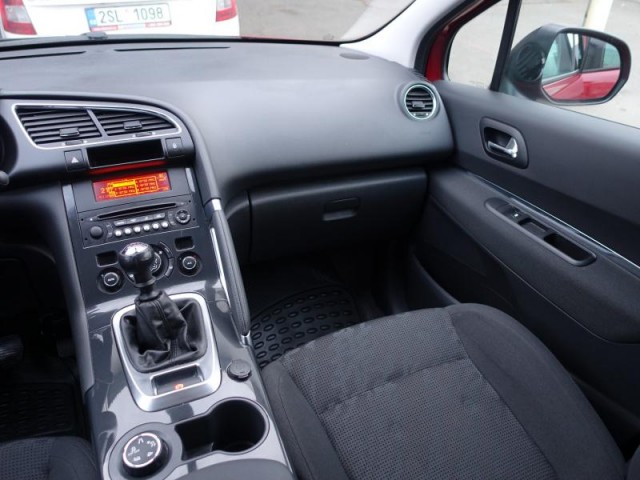 Peugeot 3008  1.6 HDi 