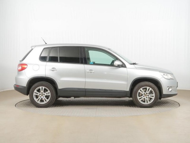 Volkswagen Tiguan  2.0 TDI 