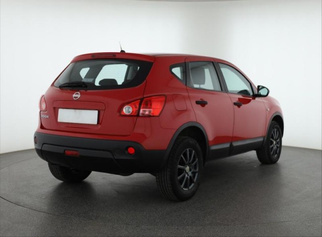 Nissan Qashqai  2.0 