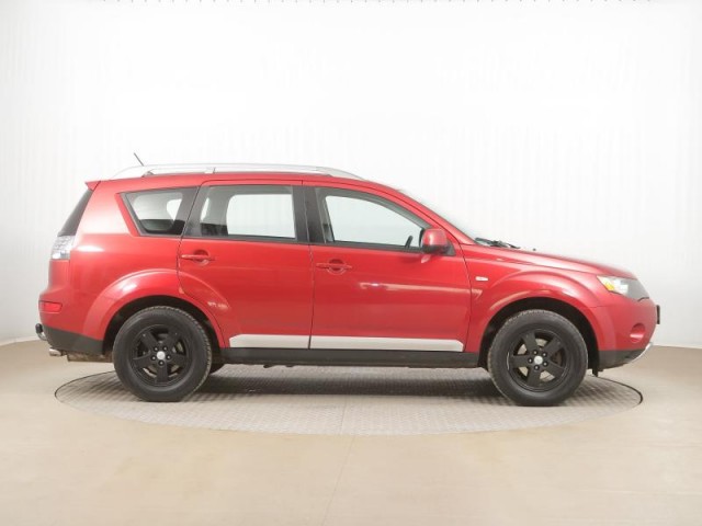 Mitsubishi Outlander  2.0 DI-D 