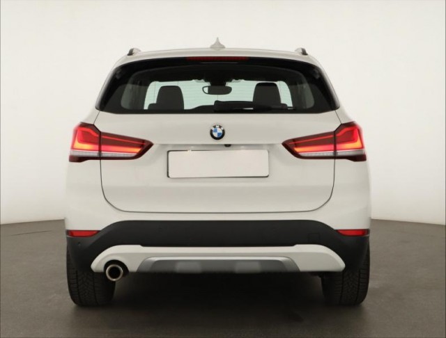 BMW X1  sDrive18i 