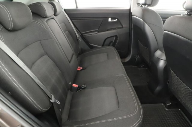 Kia Sportage  2.0 CRDi 