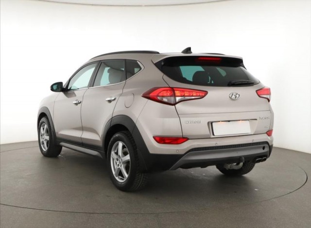 Hyundai Tucson  2.0 CRDi 