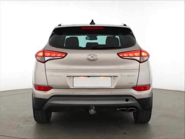 Hyundai Tucson  2.0 CRDi 