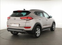 Hyundai Tucson  2.0 CRDi 