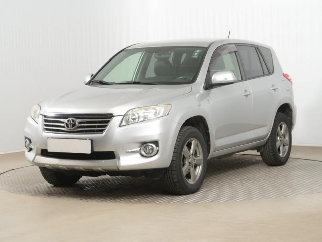 Toyota RAV 4  2.0 VVT-i 