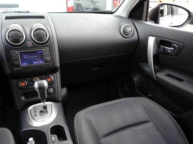 Nissan Qashqai  2.0 