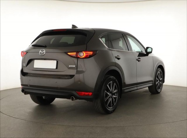 Mazda CX-5  2.2 Skyactiv-D Revolution