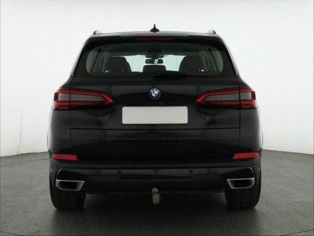 BMW X5  xDrive40i 