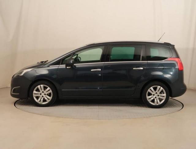 Peugeot 5008  2.0 HDI 