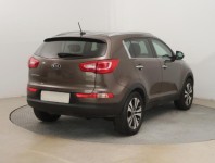 Kia Sportage  2.0 CVVT 