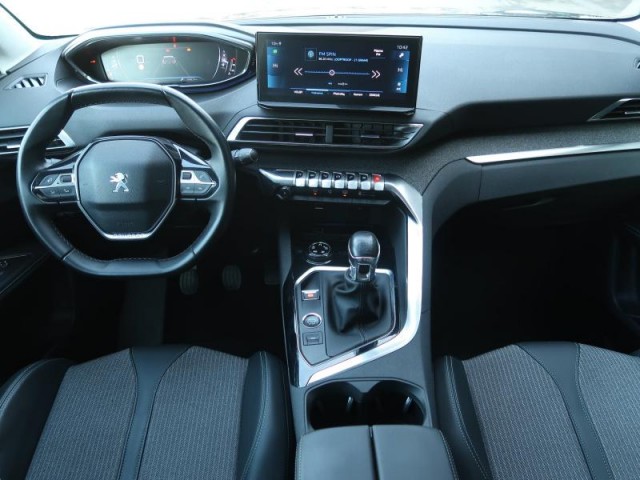 Peugeot 5008  1.5 BlueHDi 