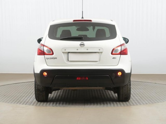 Nissan Qashqai  2.0 dCi 