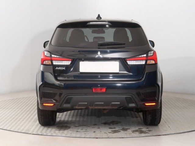 Mitsubishi ASX  2.0 MIVEC 