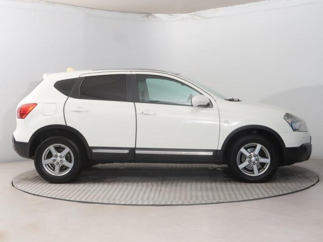 Nissan Qashqai  2.0 dCi 